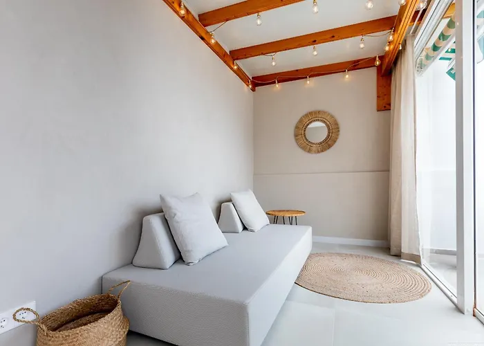 Stylish Family In Gigantes Apartament *
