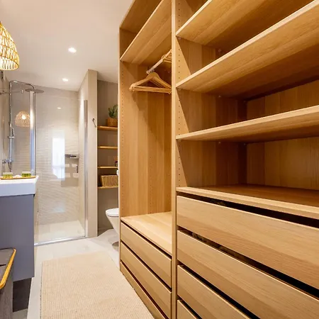 Stylish Family In Gigantes * Сантъяго-дель-Тейде