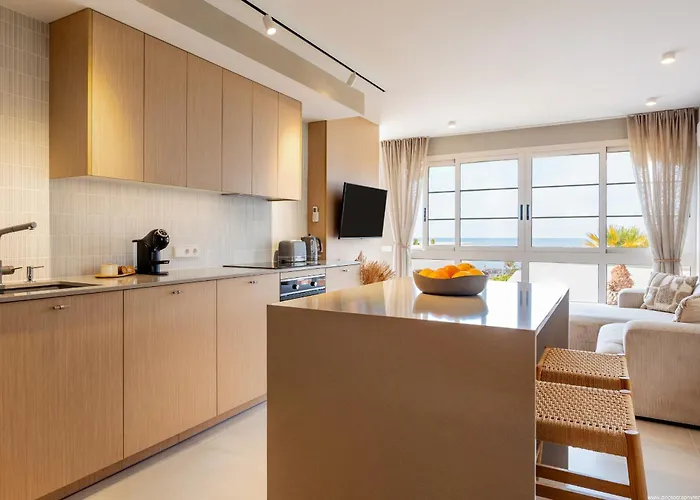 Апартаменты Stylish Family In Gigantes *